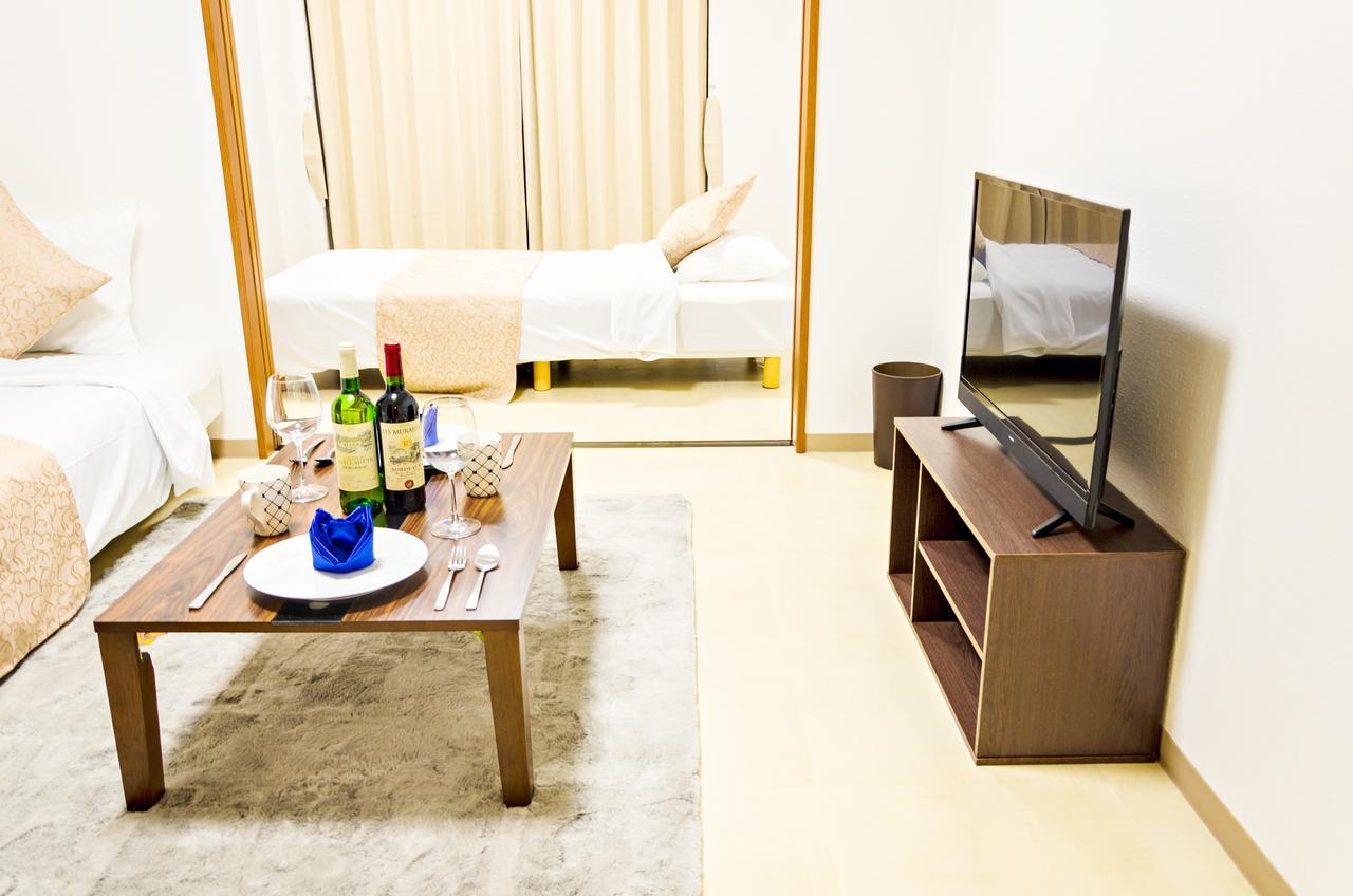 Hg Cozy Hotel No 24 京橋駅前 Осака Экстерьер фото